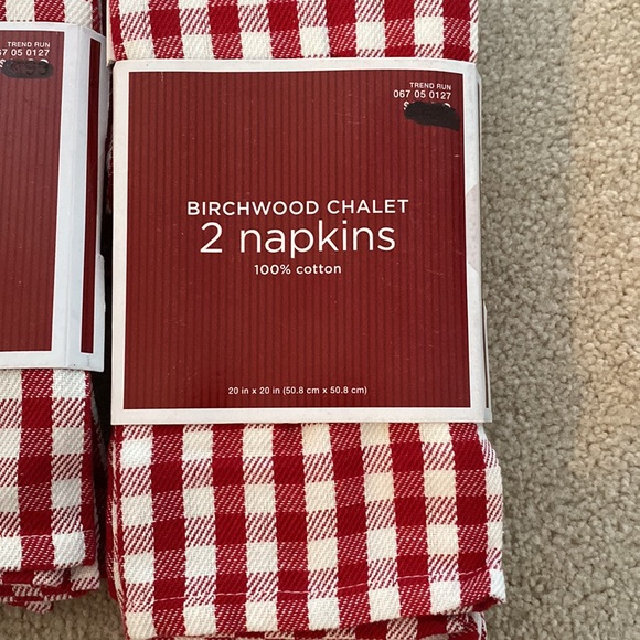 Set of 8 💯% Cotton Gingham Napkins - Picture 3 of 5